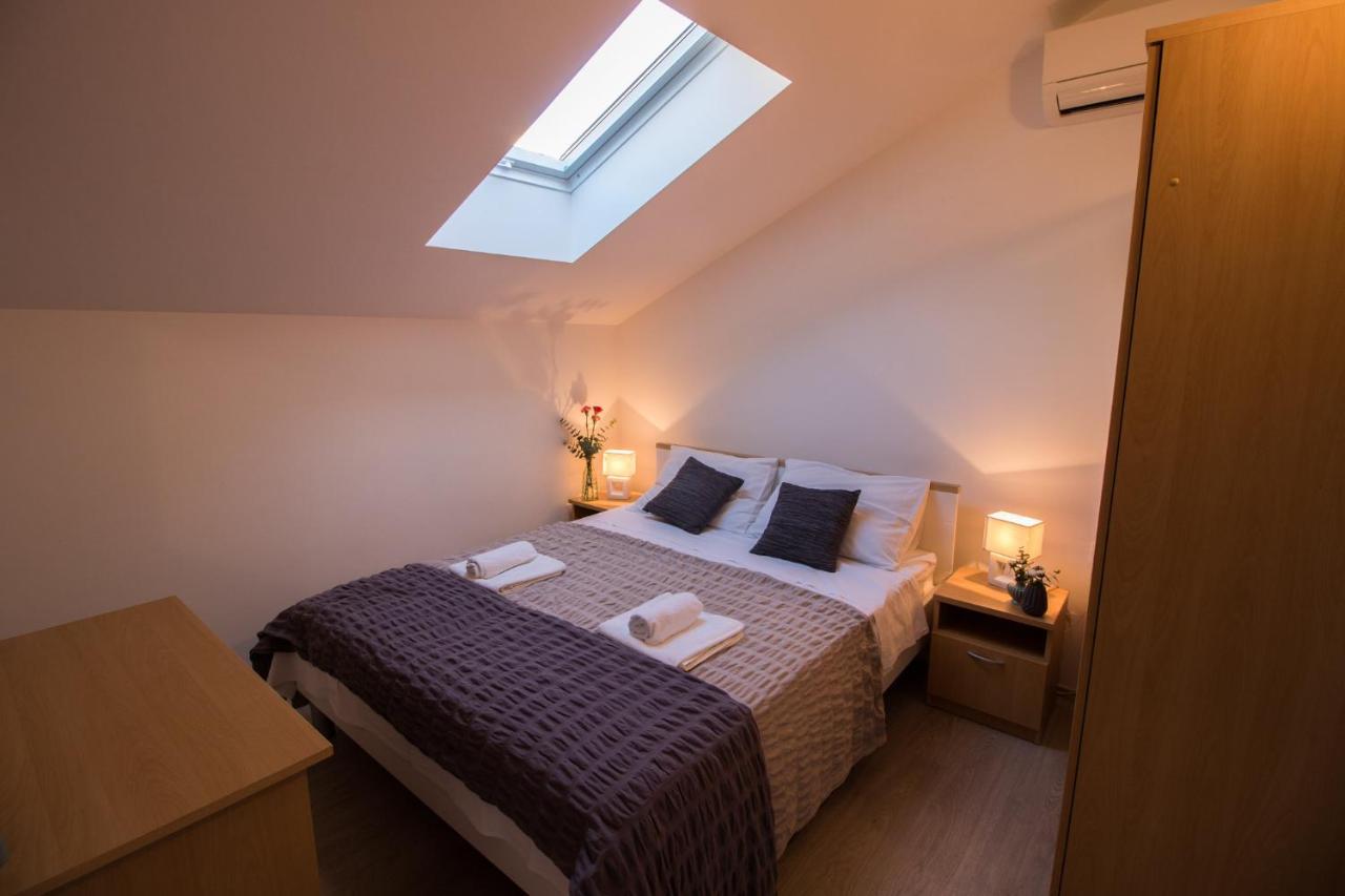 Apartments Villa Carica B&B ミミツェ エクステリア 写真
