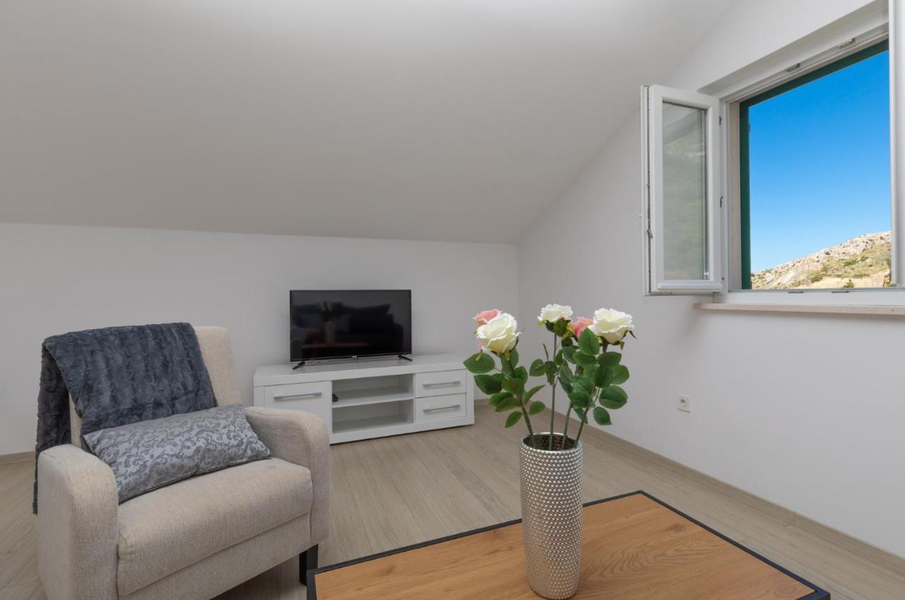 Apartments Villa Carica B&B ミミツェ エクステリア 写真
