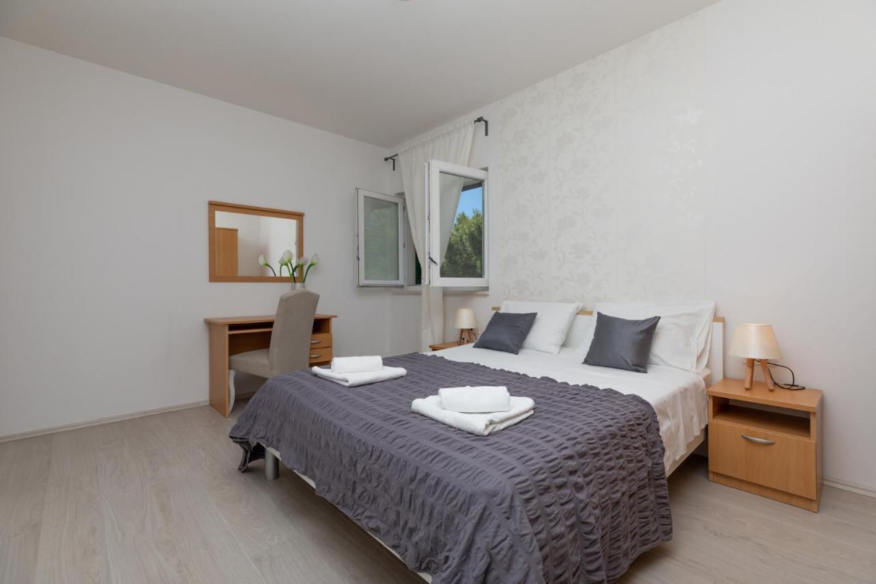 Apartments Villa Carica B&B ミミツェ エクステリア 写真