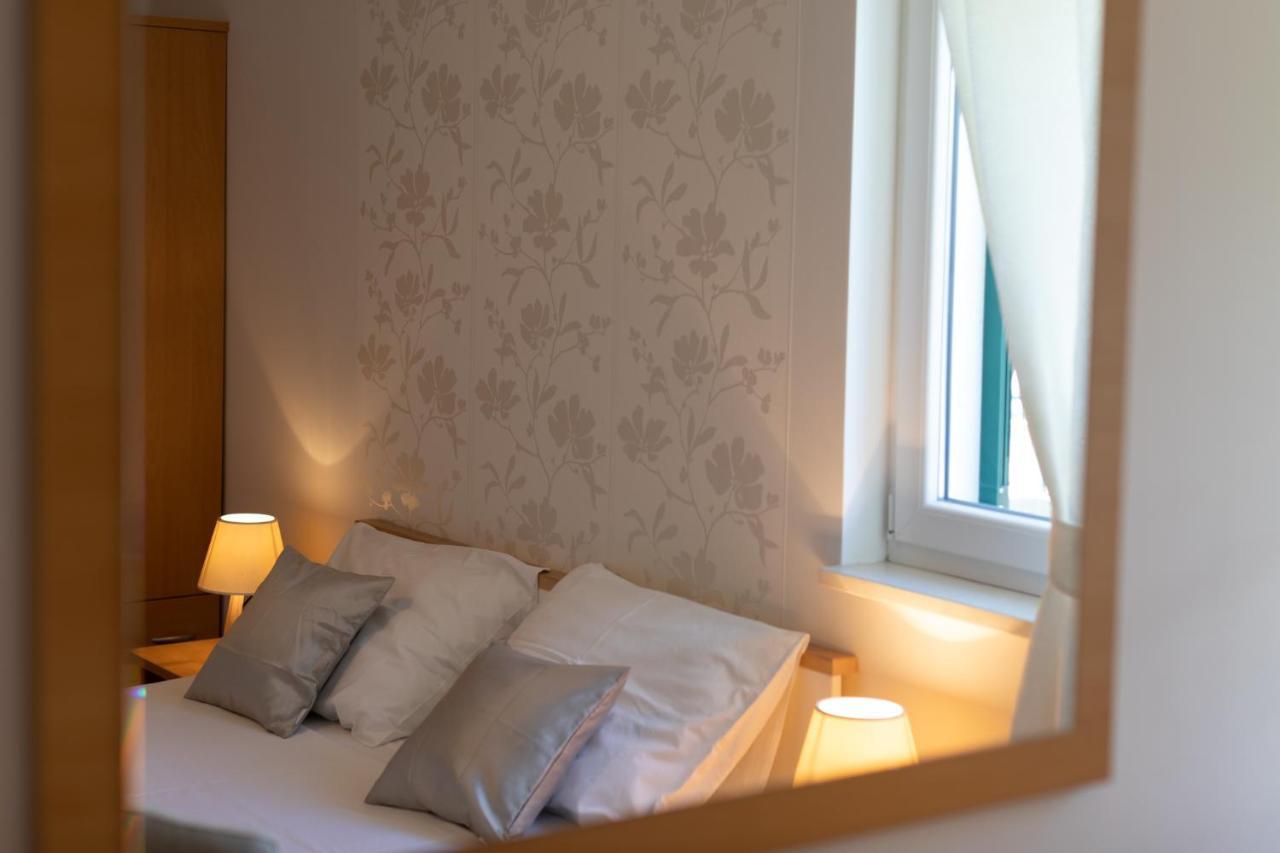 Apartments Villa Carica B&B ミミツェ エクステリア 写真
